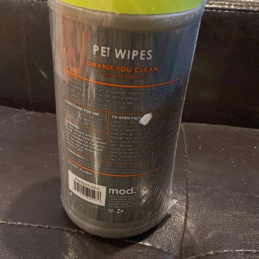 NWT mod Pet Wipes Orange Blossom Hypoallergenic, Paraben Free, Alcohol Free